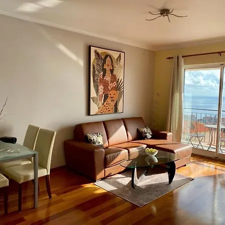 Penthouse With Sea View Appartement Caniço