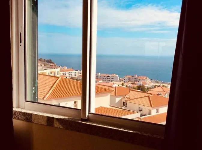 Penthouse With Sea View * Caniço